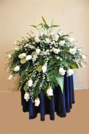 OFRENDA FLORAL - CASCADA FUNEBRE 